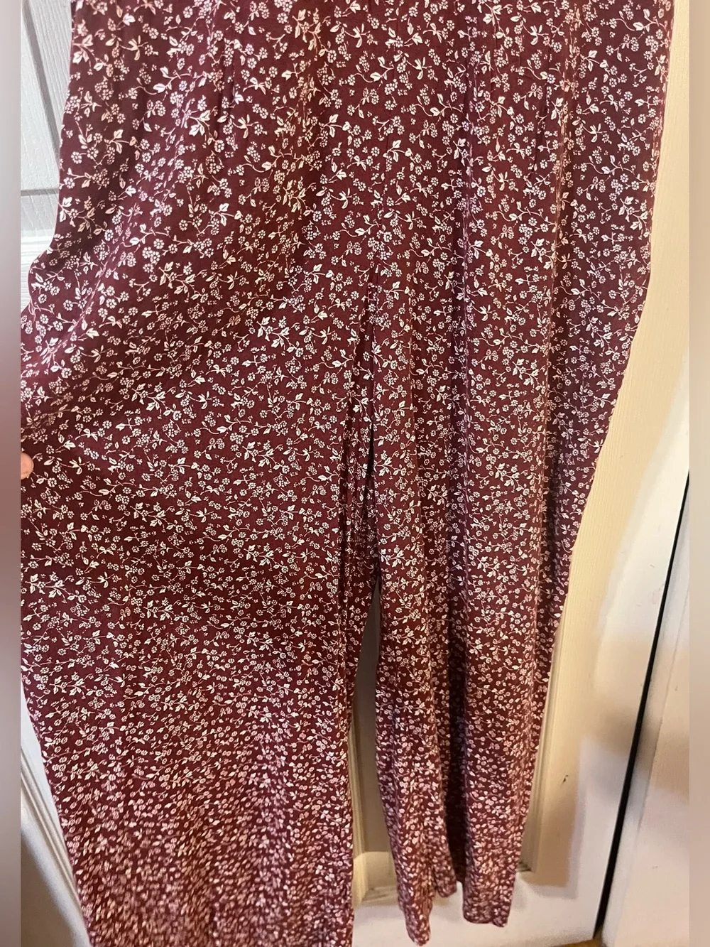 Abercrombie & Fitch Floral Jumpsuit Mauve/White Flowy Wide Leg Tie Back Zip (S)